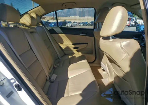 2011 Honda Accord Se z USA, uszkodzony, nr VIN 1HGCP2F65BA047281